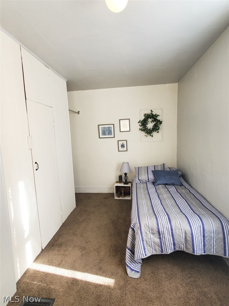 632 Cleveland Road Ravenna, OH 44266 - Photo 5 of 23 First floor unit bedroom.