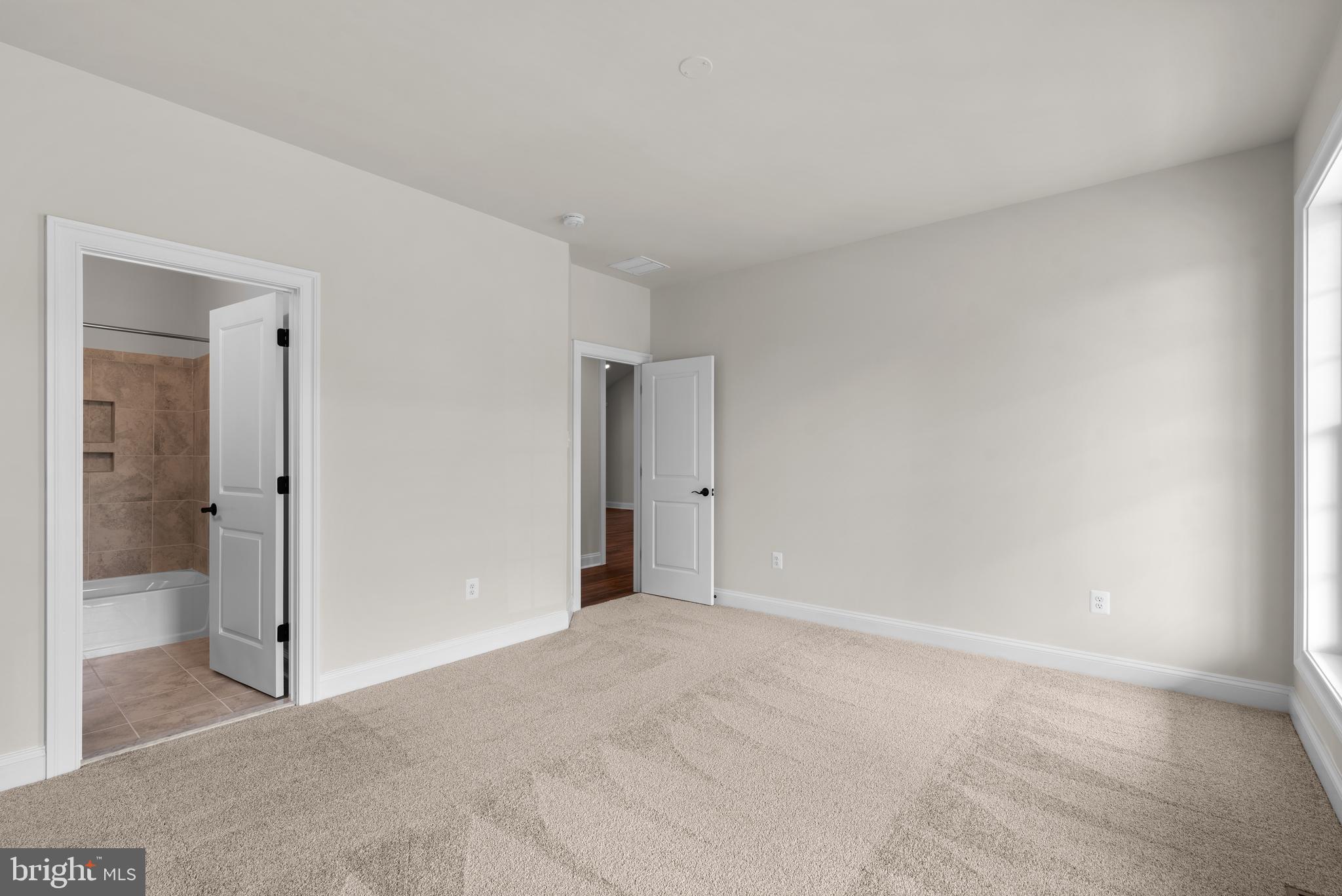 14628 Old Hanover Road, Unit REGINA Reisterstown, MD 21136 - Photo 40 of 67 a view of an empty room