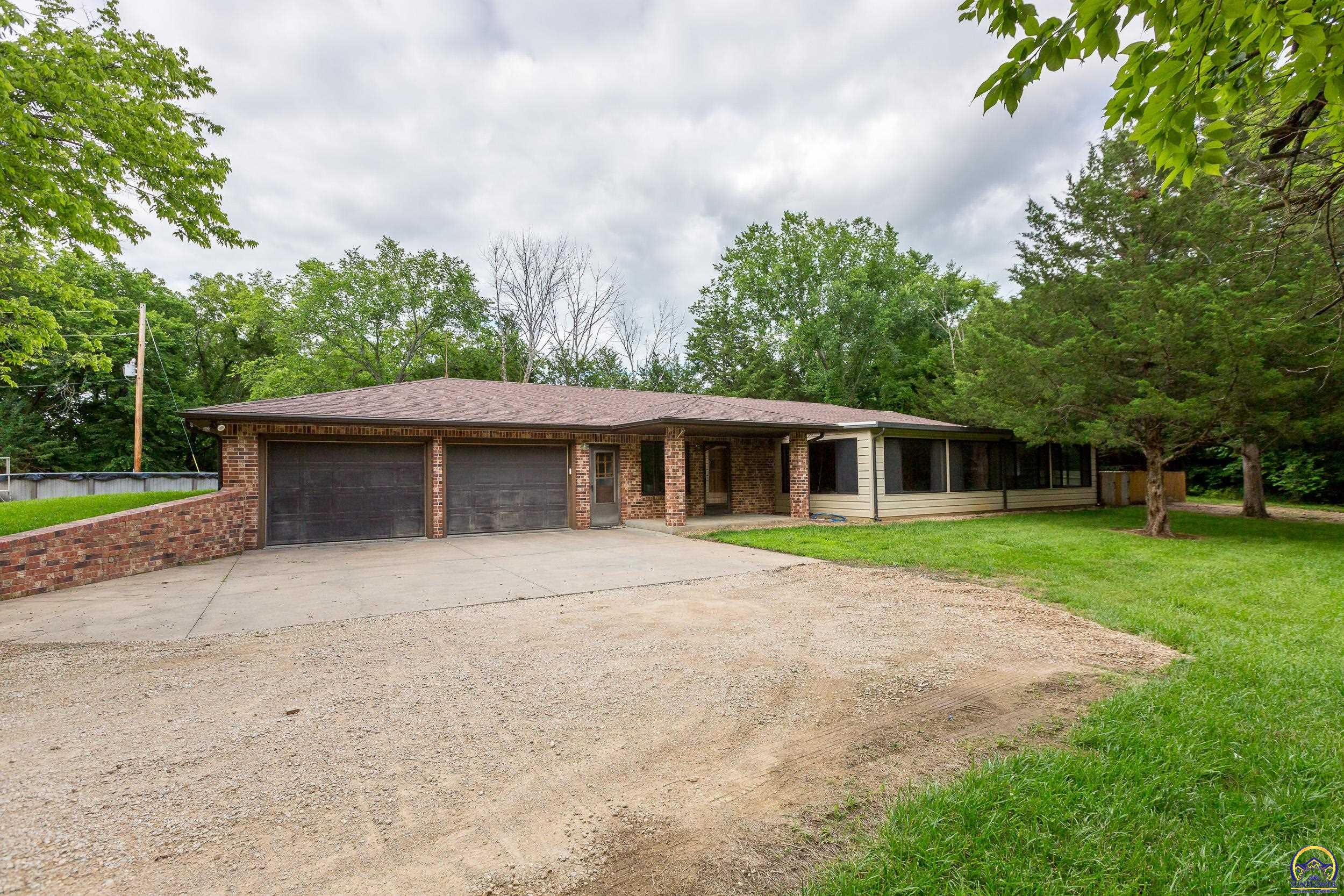 1757 Buck Creek Road Perry, KS 66073 - Photo 38 of 90