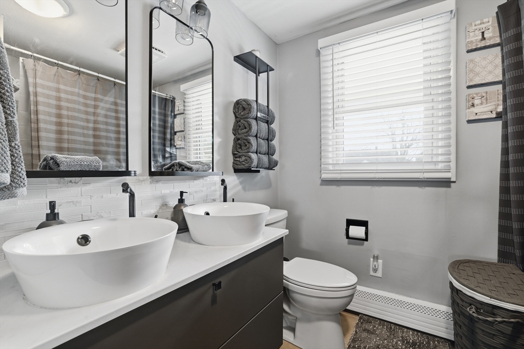 350 Sconticut Neck Road Fairhaven, MA 02719 - Photo 14 of 34