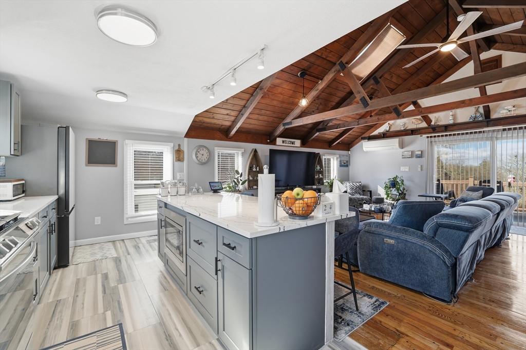 350 Sconticut Neck Road Fairhaven, MA 02719 - Photo 4 of 34