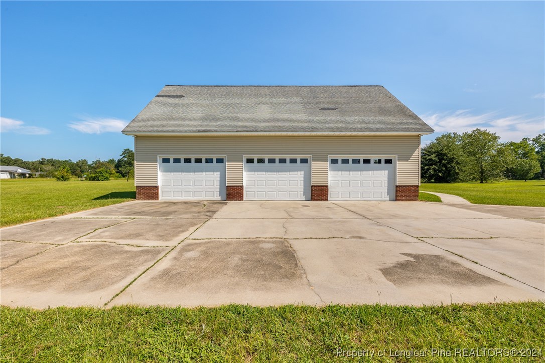 1591 Shannon Road Lumberton, NC 28360 - Photo 4 of 12 a view of a big building