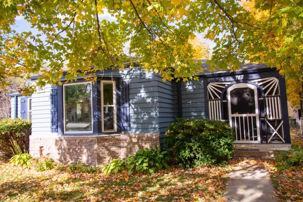 $299,900 | 717 East Walworth Avenue, Delavan, WI 53115
