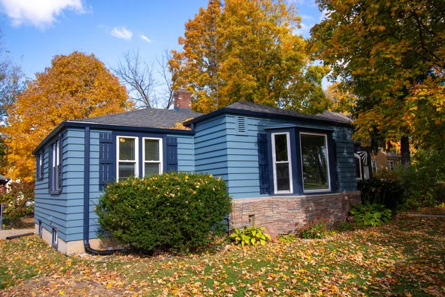 $325,000 | 717 East Walworth Avenue, Delavan, WI 53115