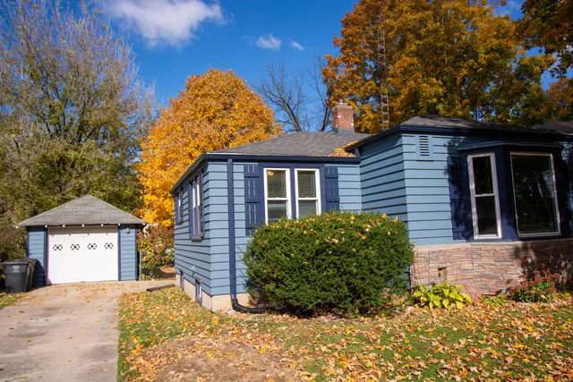 $325,000 | 717 East Walworth Avenue, Delavan, WI 53115