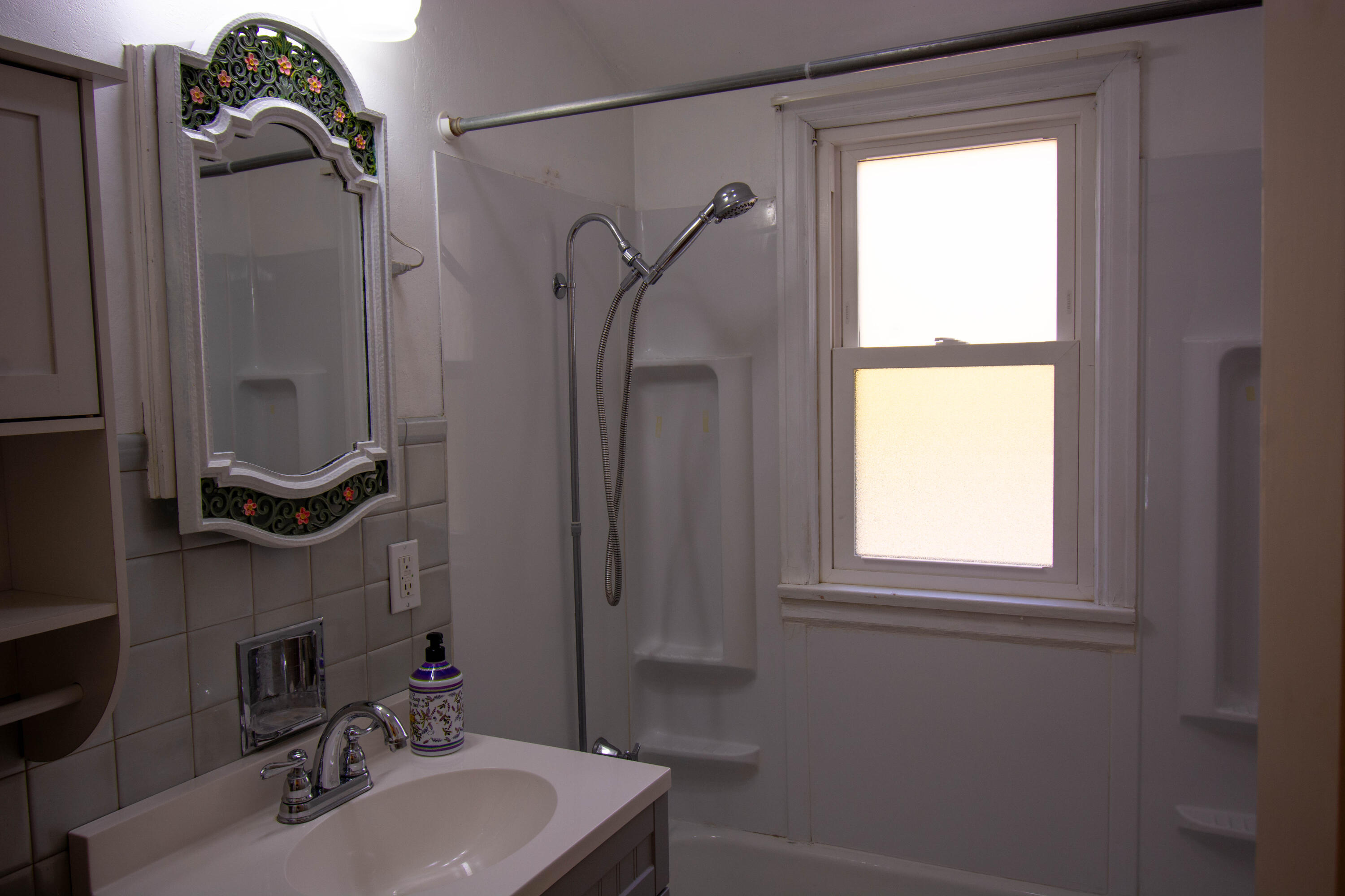 717 East Walworth Avenue Delavan, WI 53115 - Photo 9 of 29 Bathroom