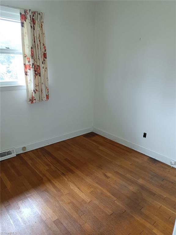 421 Nelson Hill Road Mount Airy, NC 27030 - Photo 5 of 9