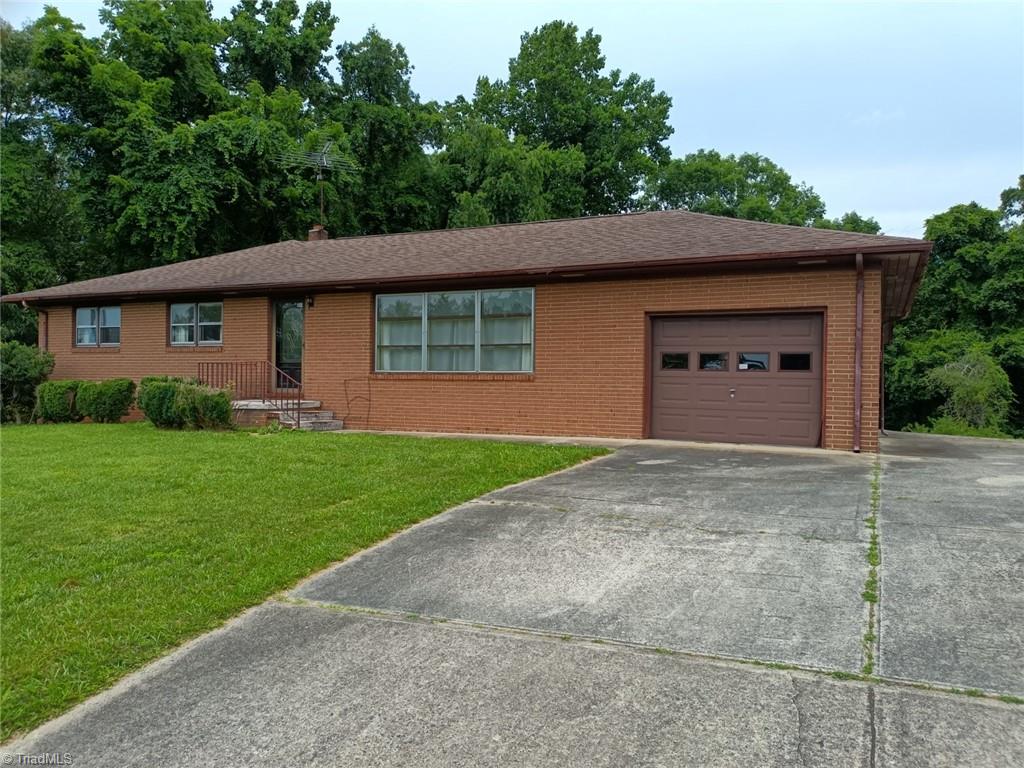 421 Nelson Hill Road Mount Airy, NC 27030 - Photo 6 of 9