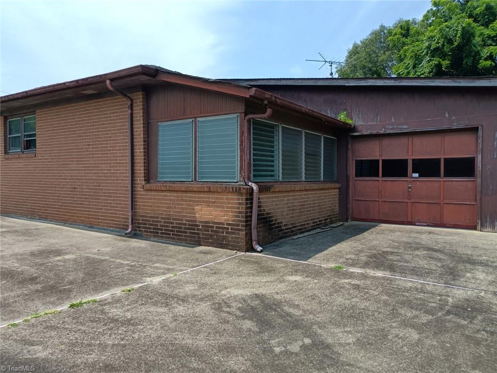 421 Nelson Hill Road Mount Airy, NC 27030 - Photo 7 of 9