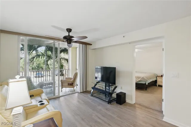$160,000 | 4113 Residence Drive, Unit 215, Fort Myers, FL 33901