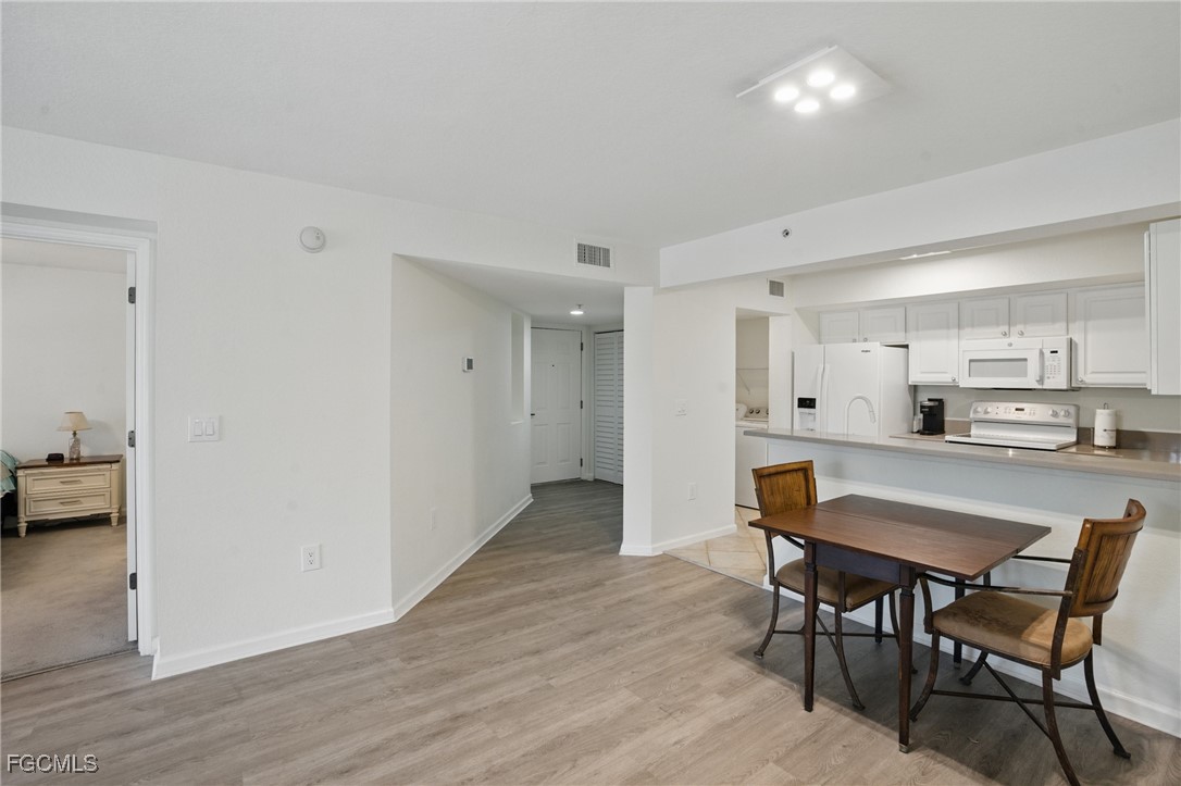 4113 Residence Drive, Unit 215 Fort Myers, FL 33901 - Photo 11 of 32