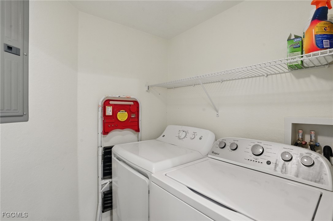 4113 Residence Drive, Unit 215 Fort Myers, FL 33901 - Photo 28 of 32