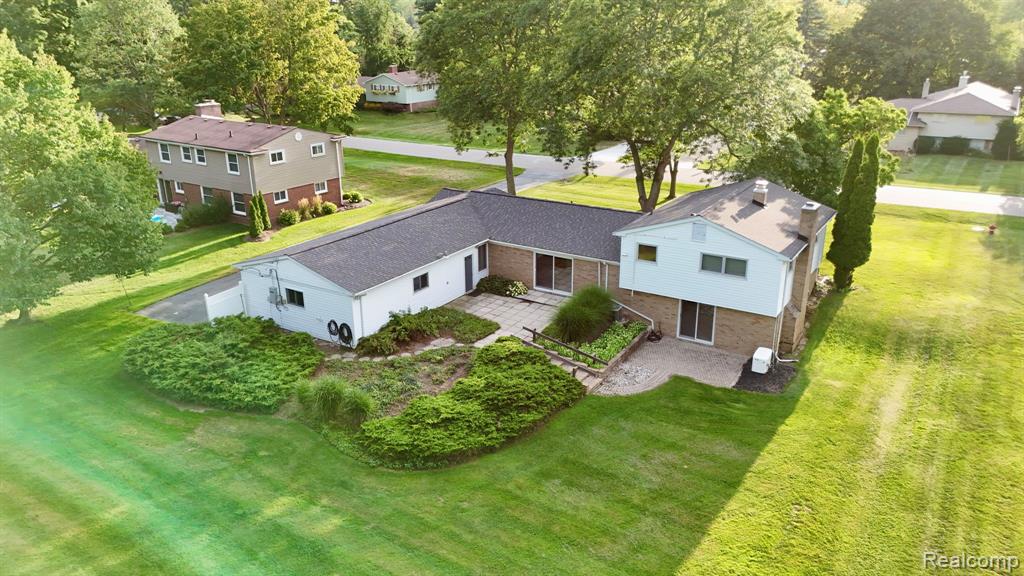821 Castlebar Drive Rochester Hills, MI 48309 - Photo 23 of 27