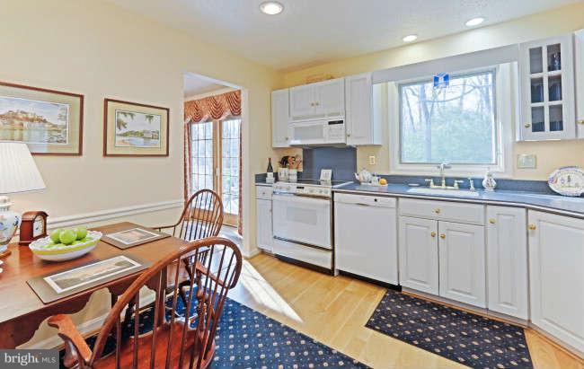 7014 Whetstone Road Alexandria, VA 22306 - Photo 15 of 30 Kitchen