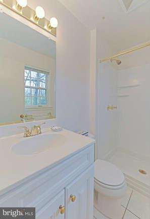 7014 Whetstone Road Alexandria, VA 22306 - Photo 20 of 30 Bath
