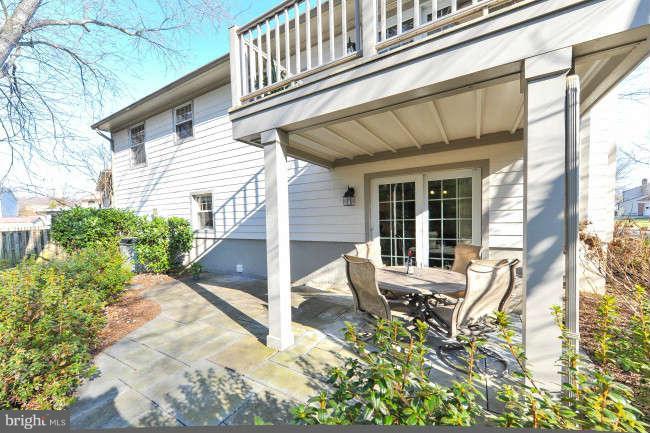 7014 Whetstone Road Alexandria, VA 22306 - Photo 5 of 30 Exterior (Rear)