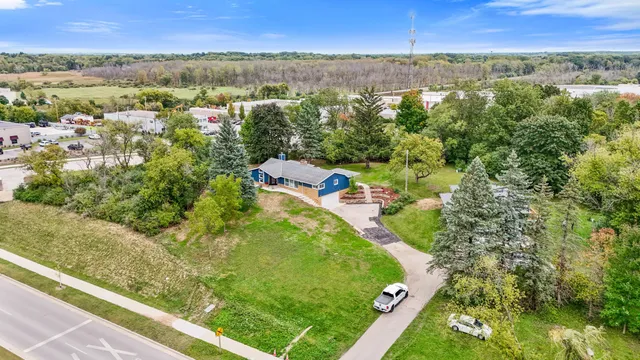$499,900 | 2660 North Calhoun Road, Brookfield, WI 53005