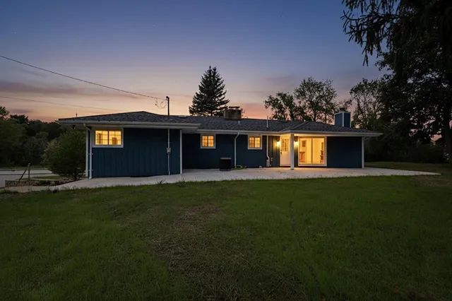 $499,900 | 2660 North Calhoun Road, Brookfield, WI 53005