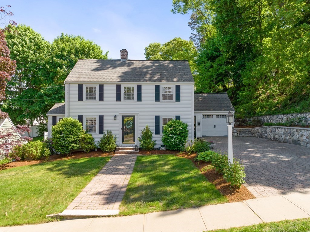 10 Pine Hill Circle Wakefield, MA 01880 - Photo 2 of 33