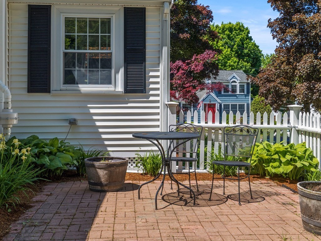 10 Pine Hill Circle Wakefield, MA 01880 - Photo 28 of 33