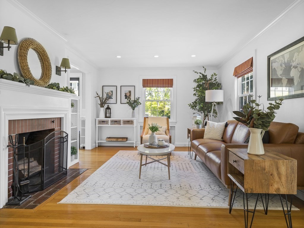 10 Pine Hill Circle Wakefield, MA 01880 - Photo 6 of 33