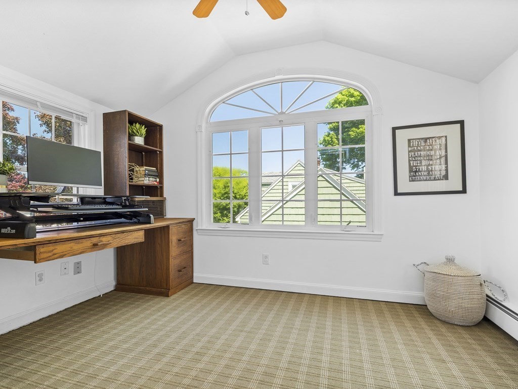 10 Pine Hill Circle Wakefield, MA 01880 - Photo 7 of 33