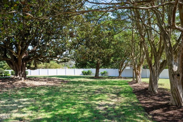 a house view with a outdoor space