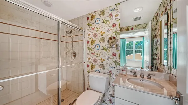 $625,000 | 393 North Point Road, Unit 301, Osprey, FL 34229