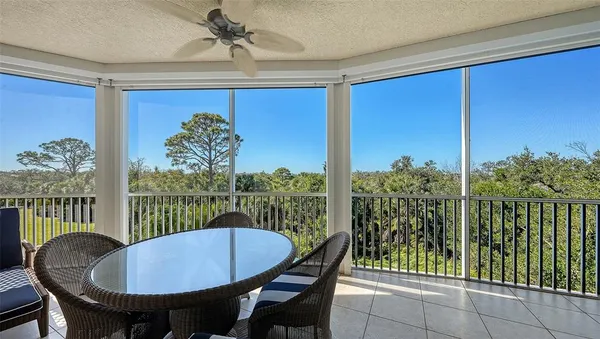 $625,000 | 393 North Point Road, Unit 301, Osprey, FL 34229