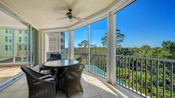 $625,000 | 393 North Point Road, Unit 301, Osprey, FL 34229