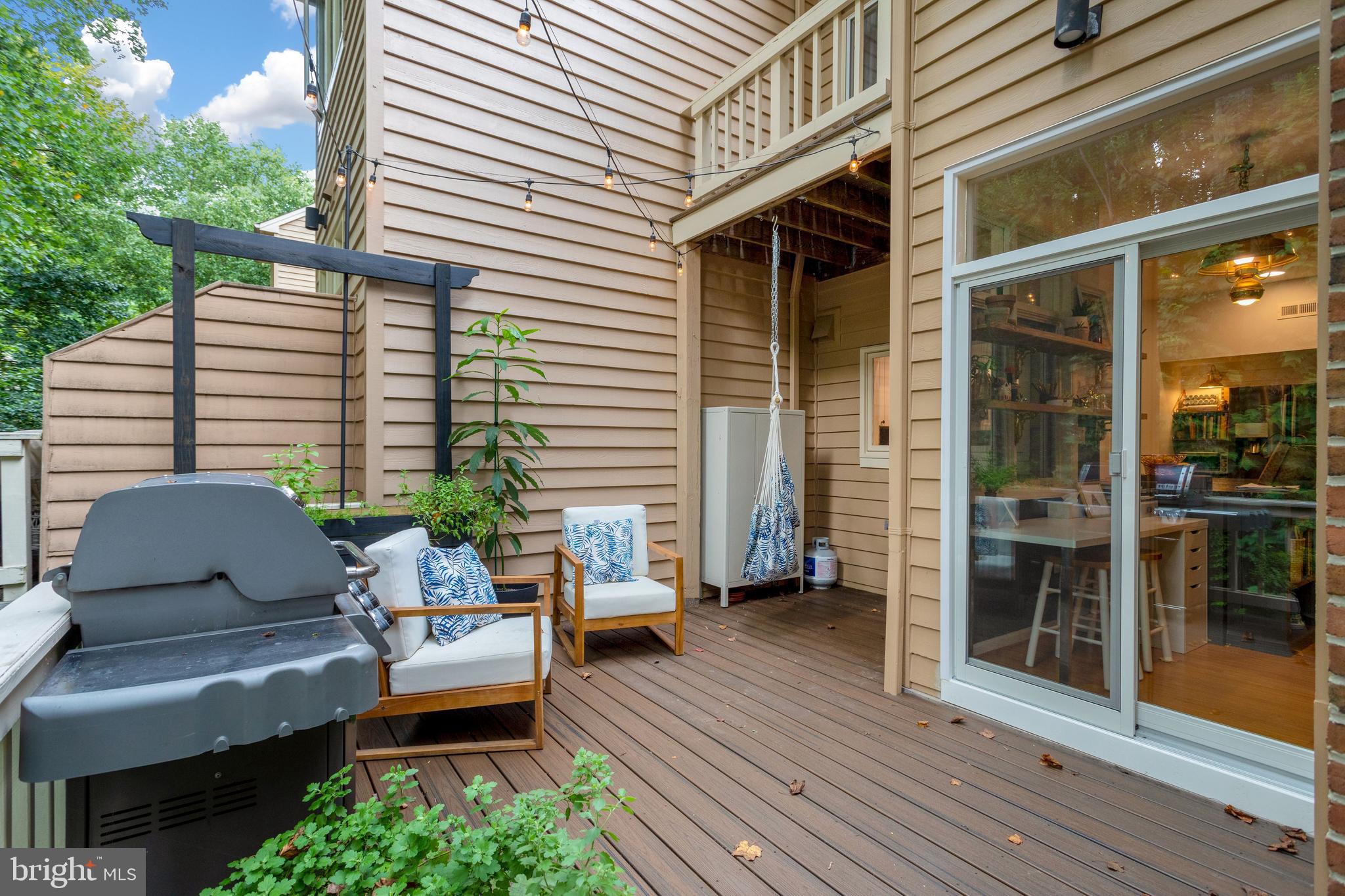 11517 Hemingway Drive Reston, VA 20194 - Photo 32 of 36