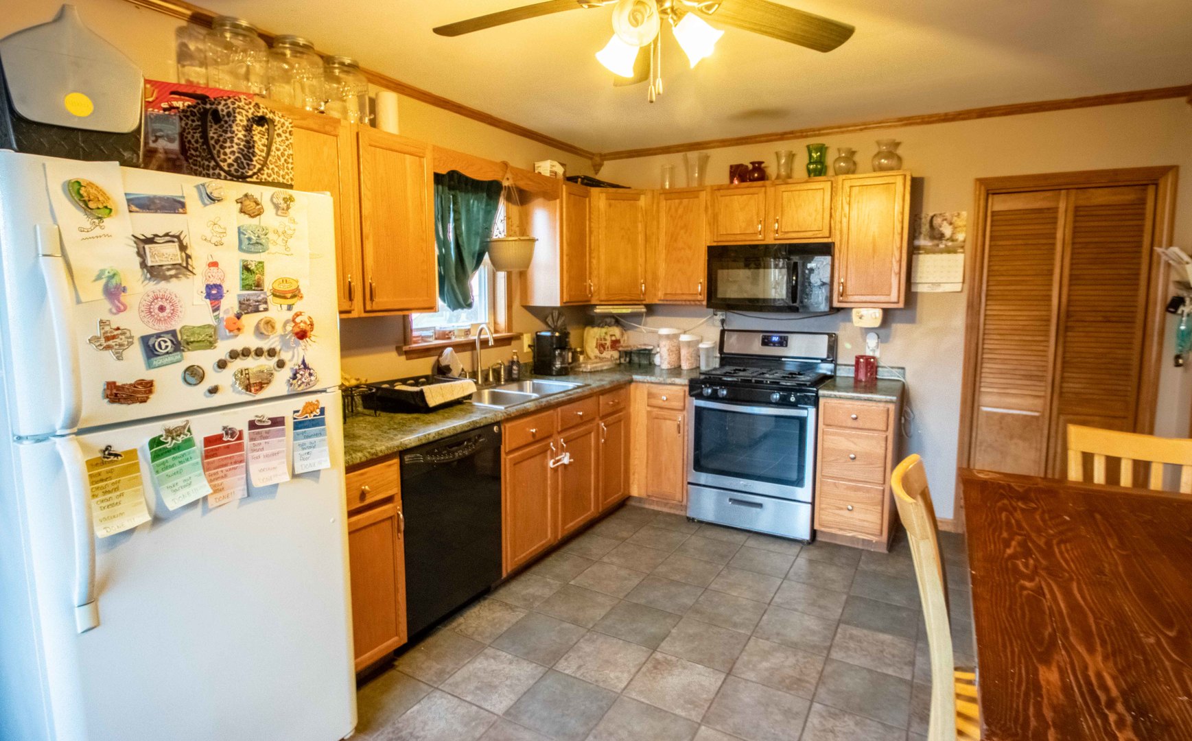 201 Clark Street Georgetown, IL 61846 - Photo 4 of 13