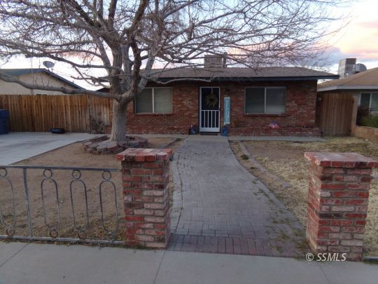 832 East California Avenue Ridgecrest, CA 93555 - Photo 2 of 17