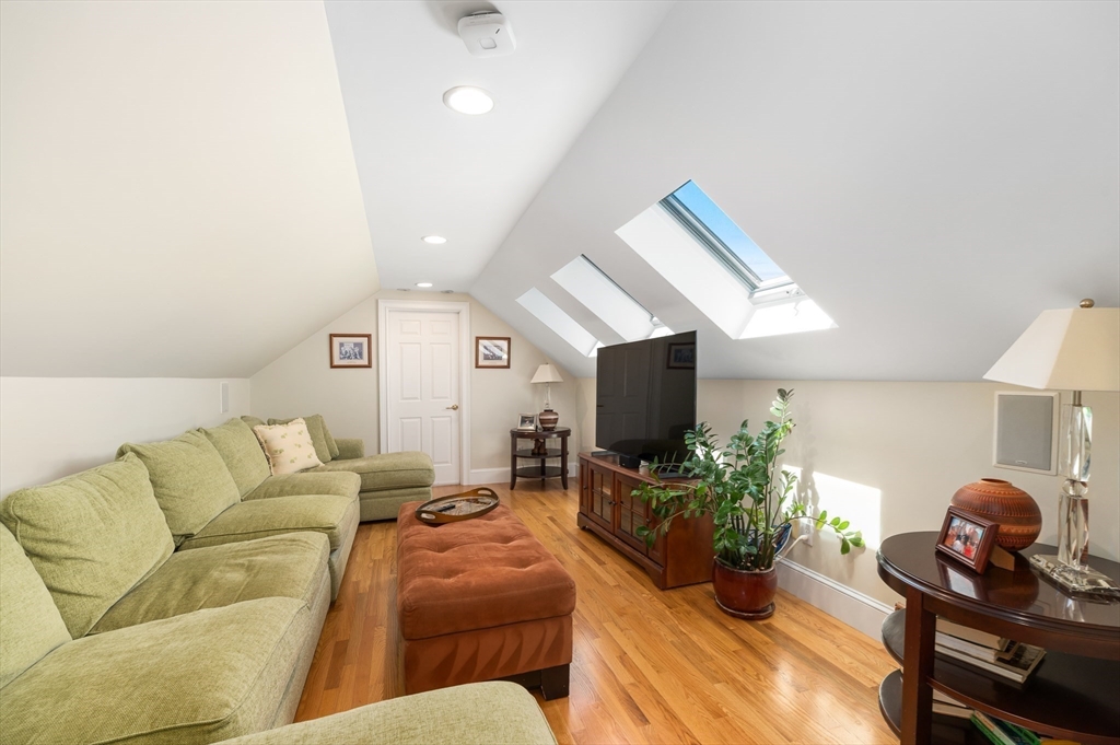 70 Grapevine Road, Unit B Gloucester, MA 01930 - Photo 25 of 38