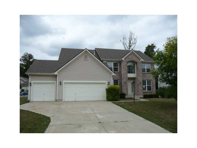 10304 Ridge Line Court Indianapolis, IN 46236 - Photo 1 of 13 Gallery Image 1