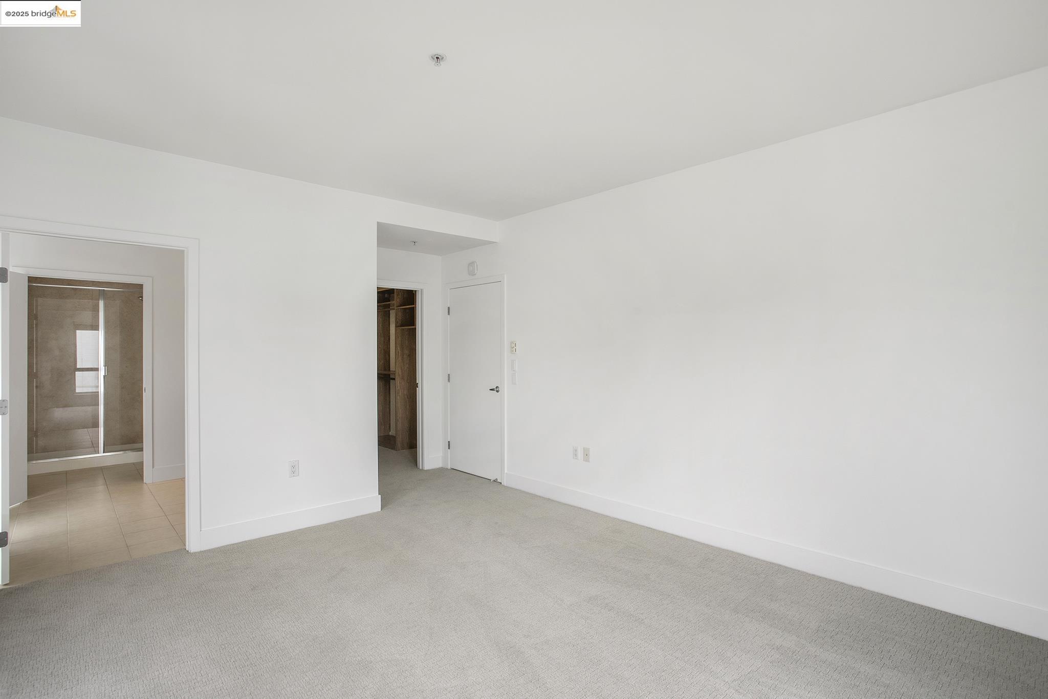 438 West Grand Avenue, Unit 401 Oakland, CA 94612 - Photo 19 of 30 a view of an empty room