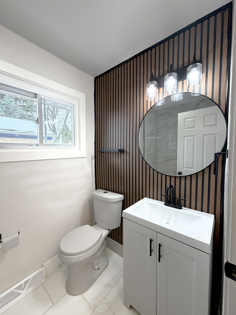 16412 South Wood Street Markham, IL 60428 - Photo 7 of 17