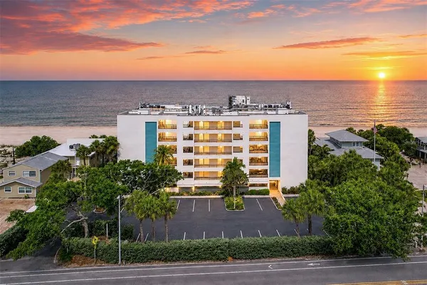 $875,000 | 420 Gulf Boulevard, Unit 202, Indian Rocks Beach, FL 33785