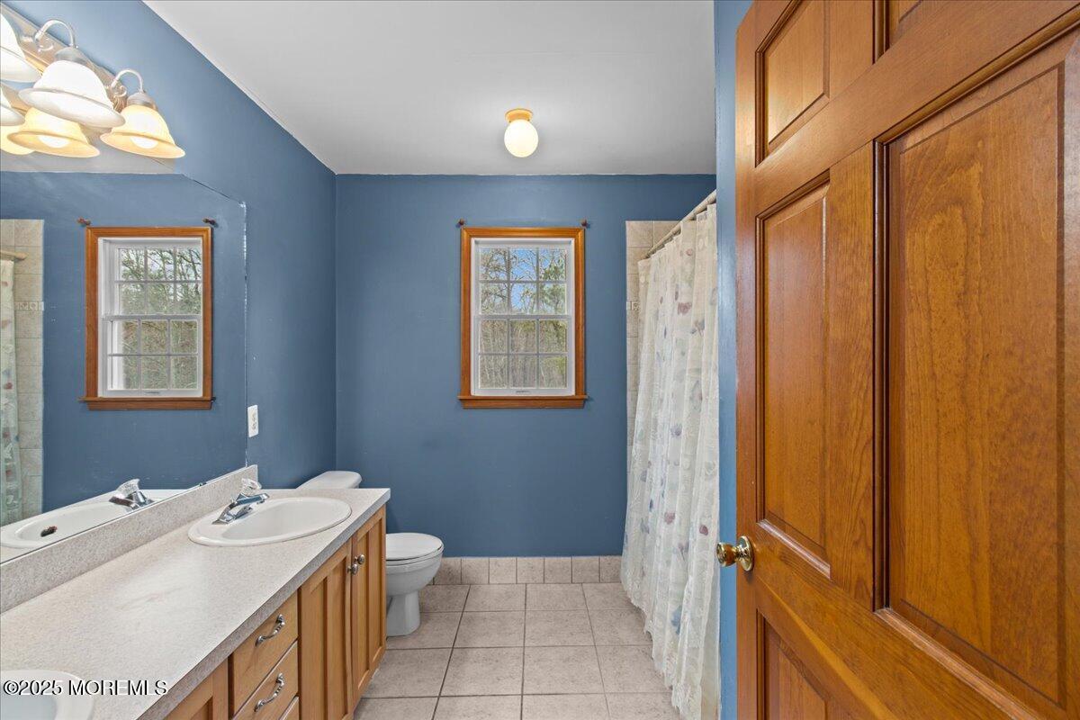 73 Porter Road Howell, NJ 07731 - Photo 12 of 65 035-IMG_2614