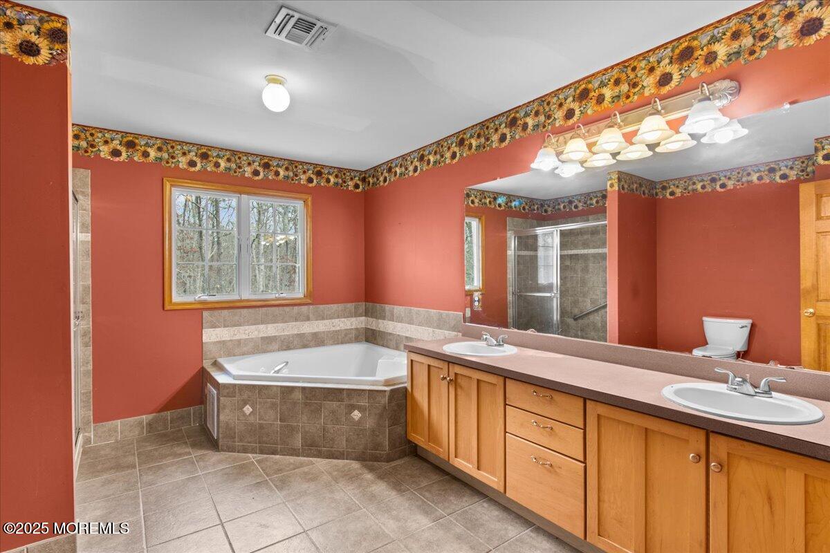 73 Porter Road Howell, NJ 07731 - Photo 36 of 65 043-IMG_2584