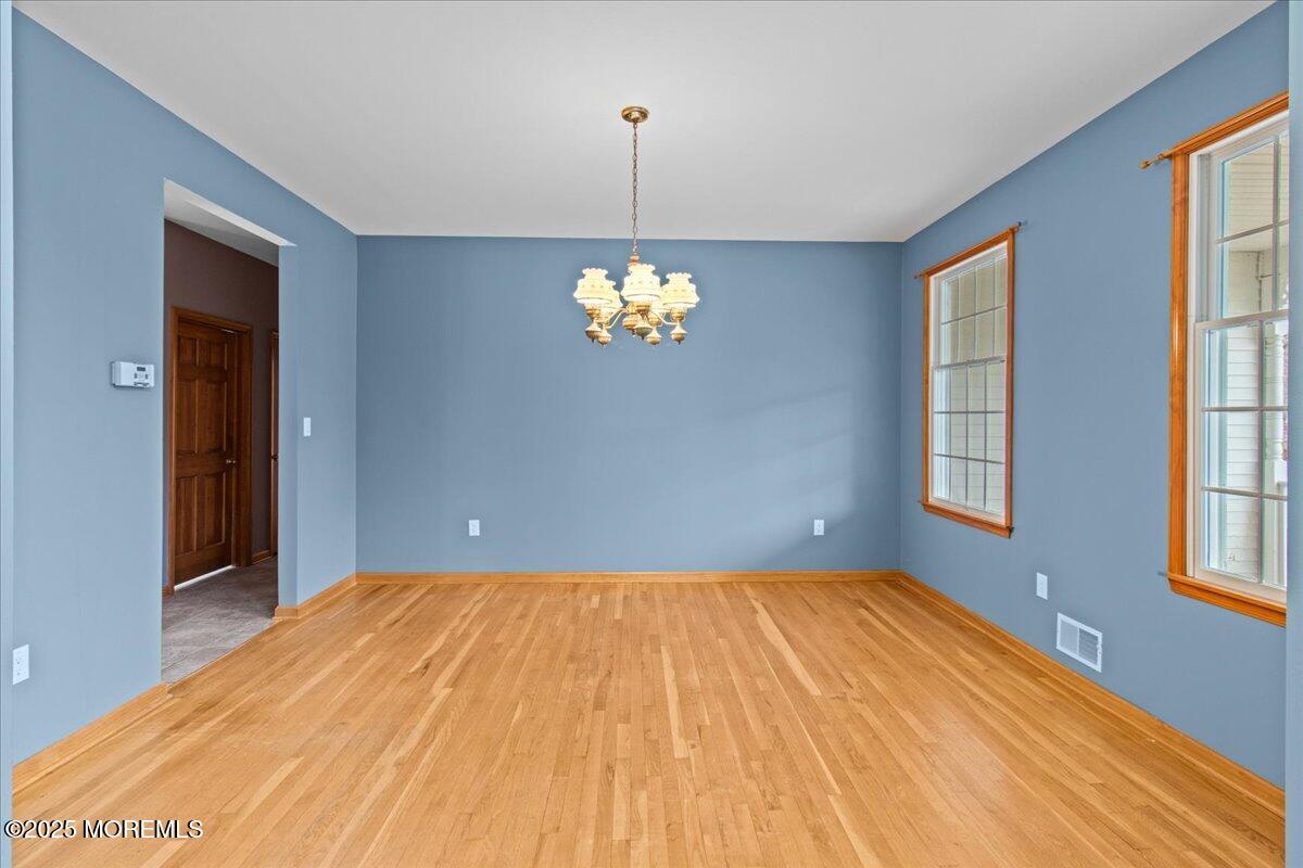 73 Porter Road Howell, NJ 07731 - Photo 10 of 65 075-IMG_2494