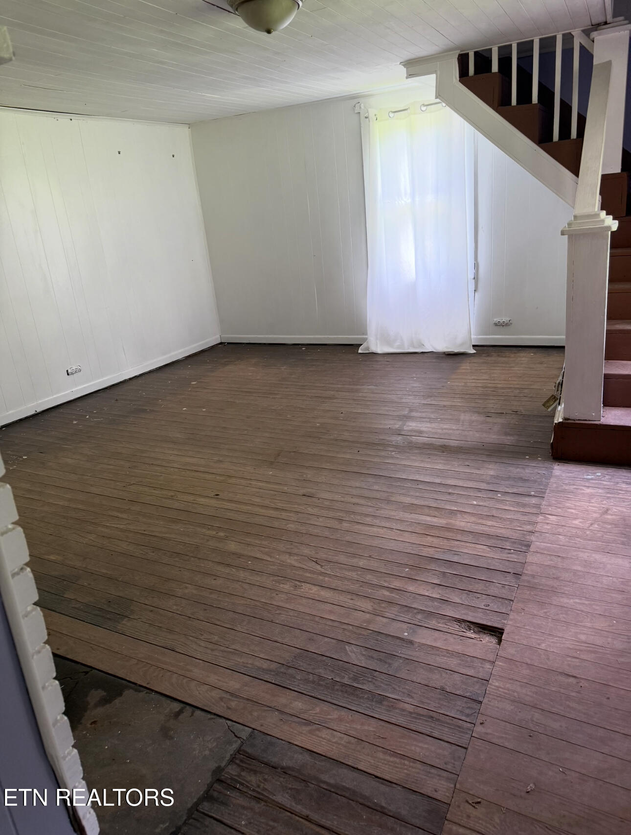 1575 Old 15th Road Del Rio, TN 37727 - Photo 31 of 55 IMG_7874