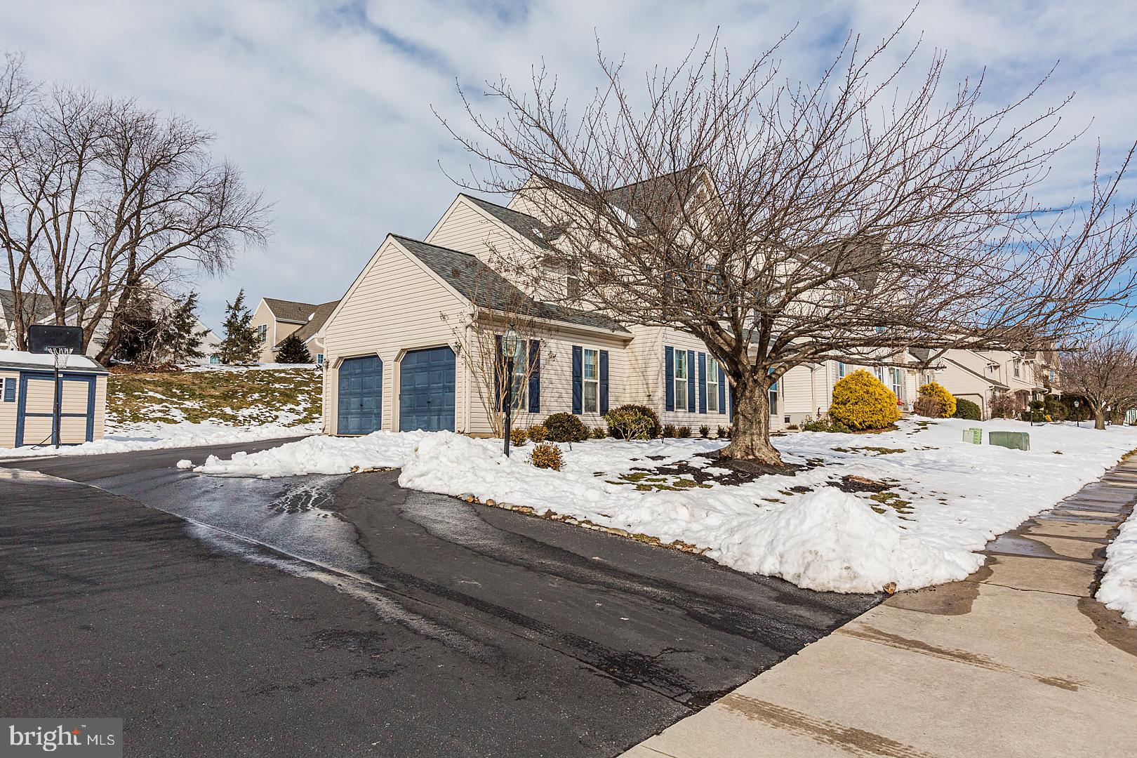 2249 Spring Valley Road Lancaster, PA 17601 - Photo 3 of 75