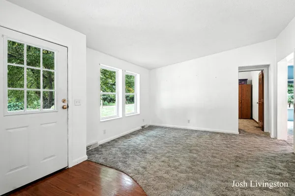 $400,000 | 6306 East Carrigan Drive, Newaygo, MI 49337