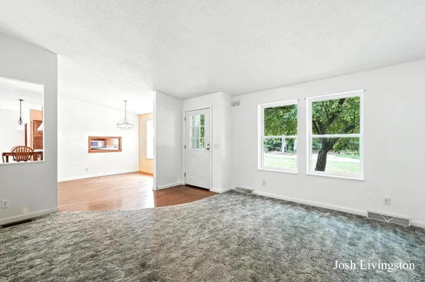 $400,000 | 6306 East Carrigan Drive, Newaygo, MI 49337