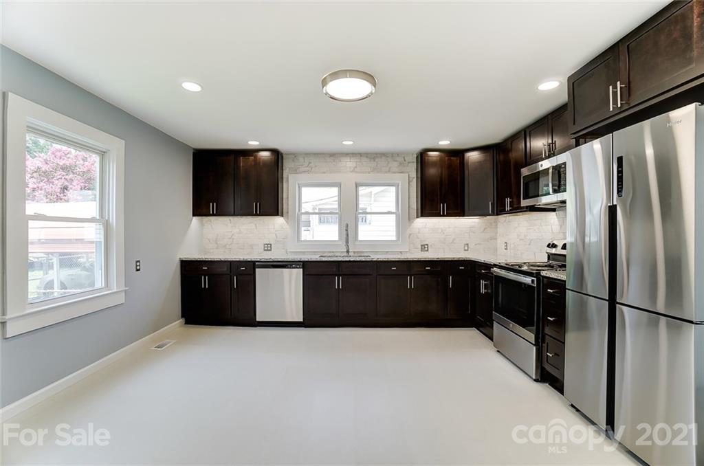 814 South Ridge Avenue Kannapolis, NC 28083 - Photo 5 of 40 Gallery Image 5