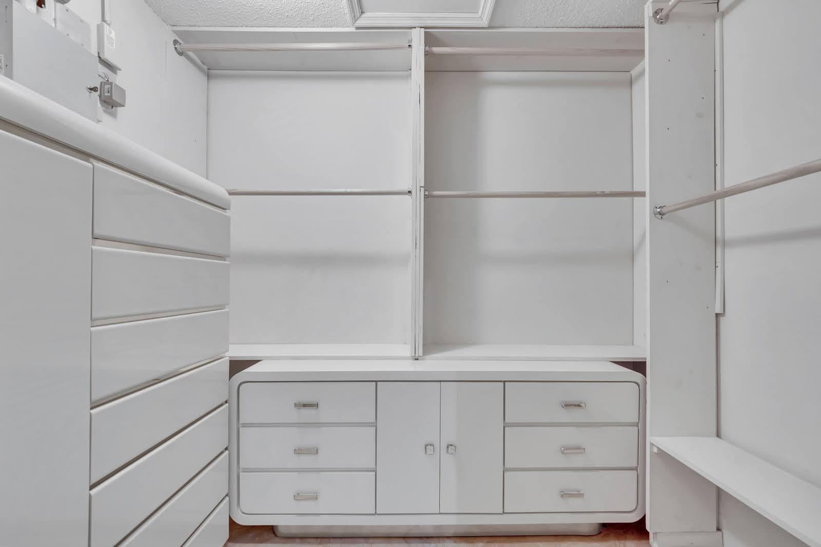 6698 Montego Bay Boulevard, Unit F Boca Raton, FL 33433 - Photo 18 of 34 CUSTOM MASTER CLOSET