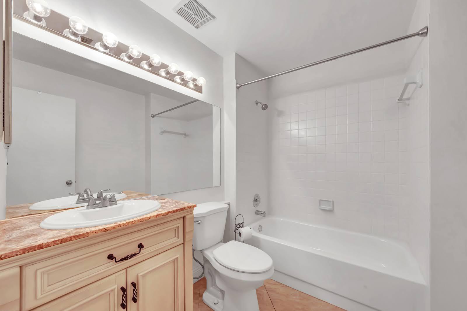 6698 Montego Bay Boulevard, Unit F Boca Raton, FL 33433 - Photo 23 of 34 2ND BATHROOM