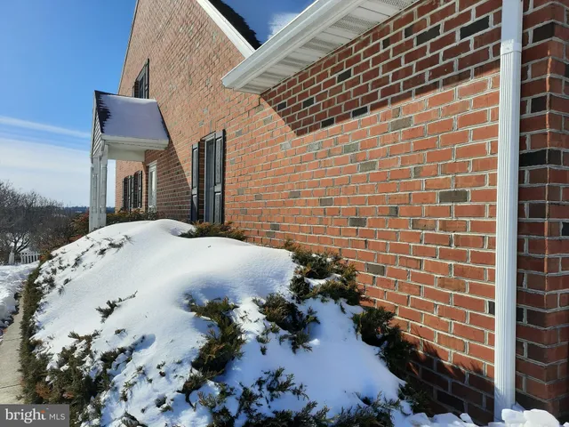 $335,000 | 39 Spring Hill Lane, Mountville, PA 17554