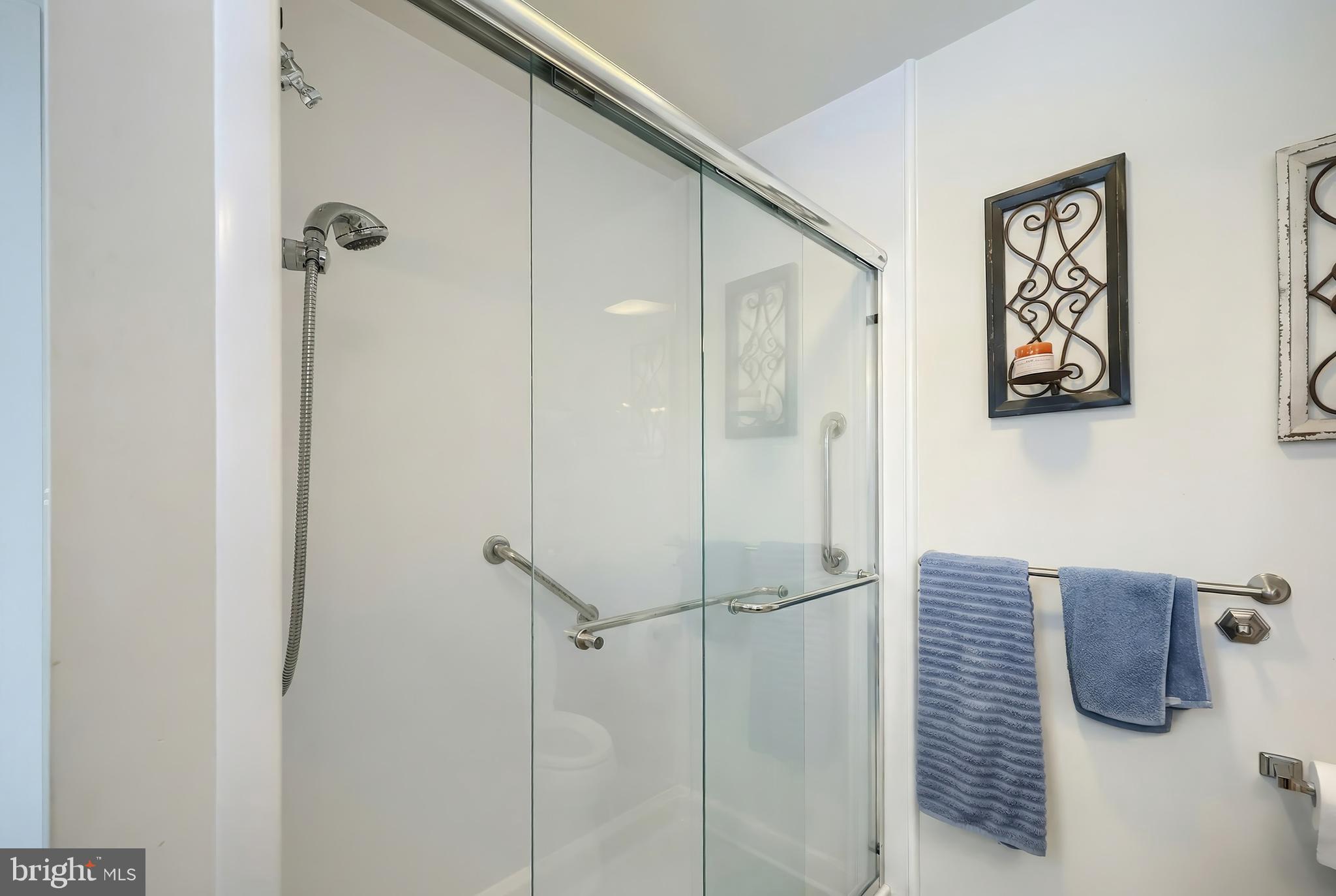 39 Spring Hill Lane Mountville, PA 17554 - Photo 12 of 28 a bathroom with a shower